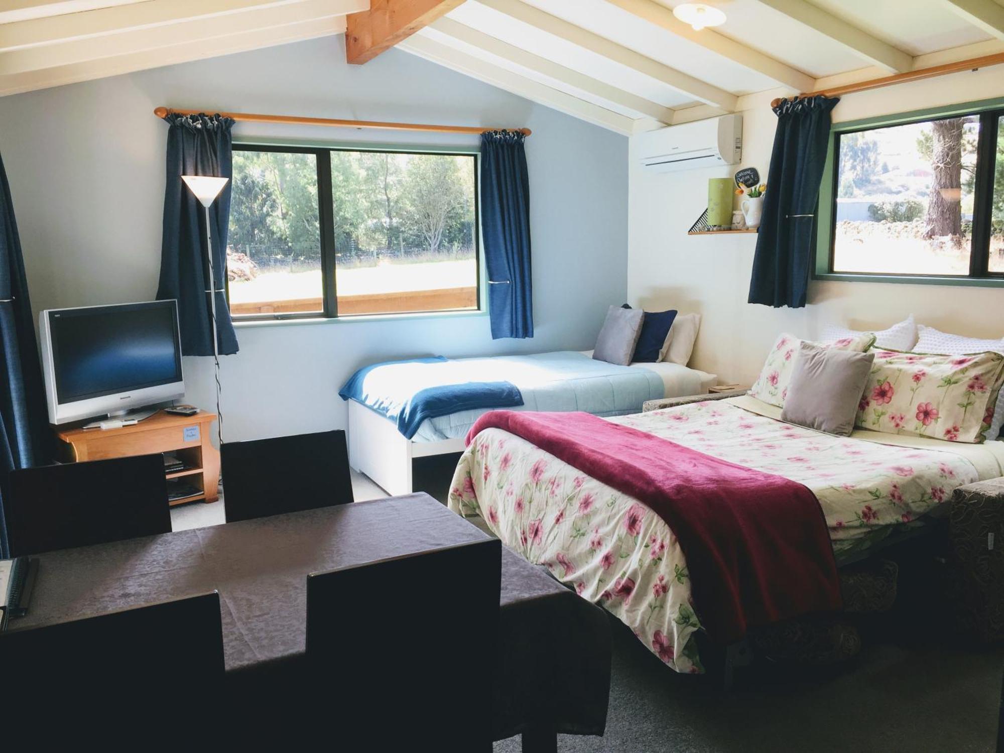 Height Of Dunedin Serviced Farm Stay Room photo